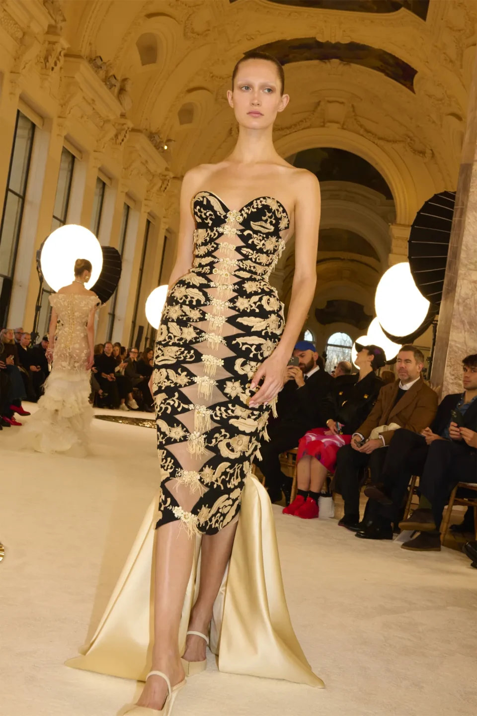 00012-schiaparelli-spring-2025-couture-credit-brand