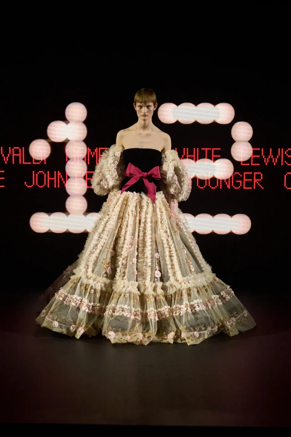 00012-valentino-spring-2025-couture-credit-gorunway