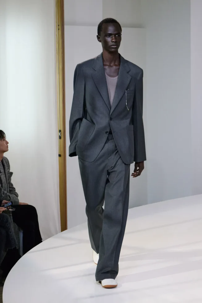 00013-lemaire-fall-2025-menswear-credit-gregoire-avenel-brand