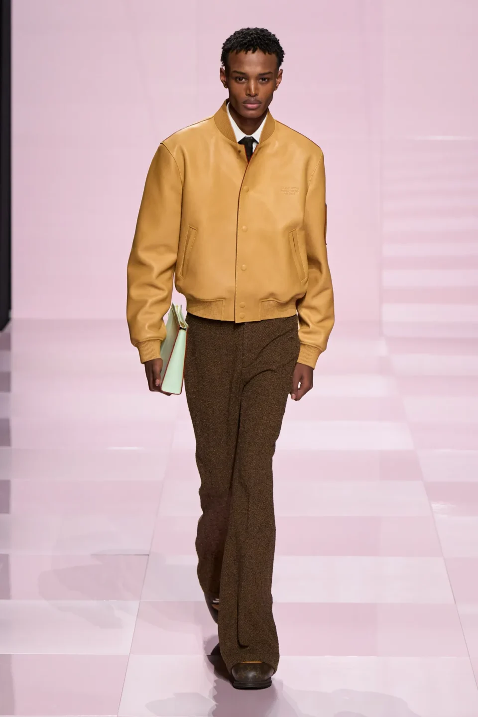 00013-louis-vuitton-fall-2025-menswear-credit-gorunway