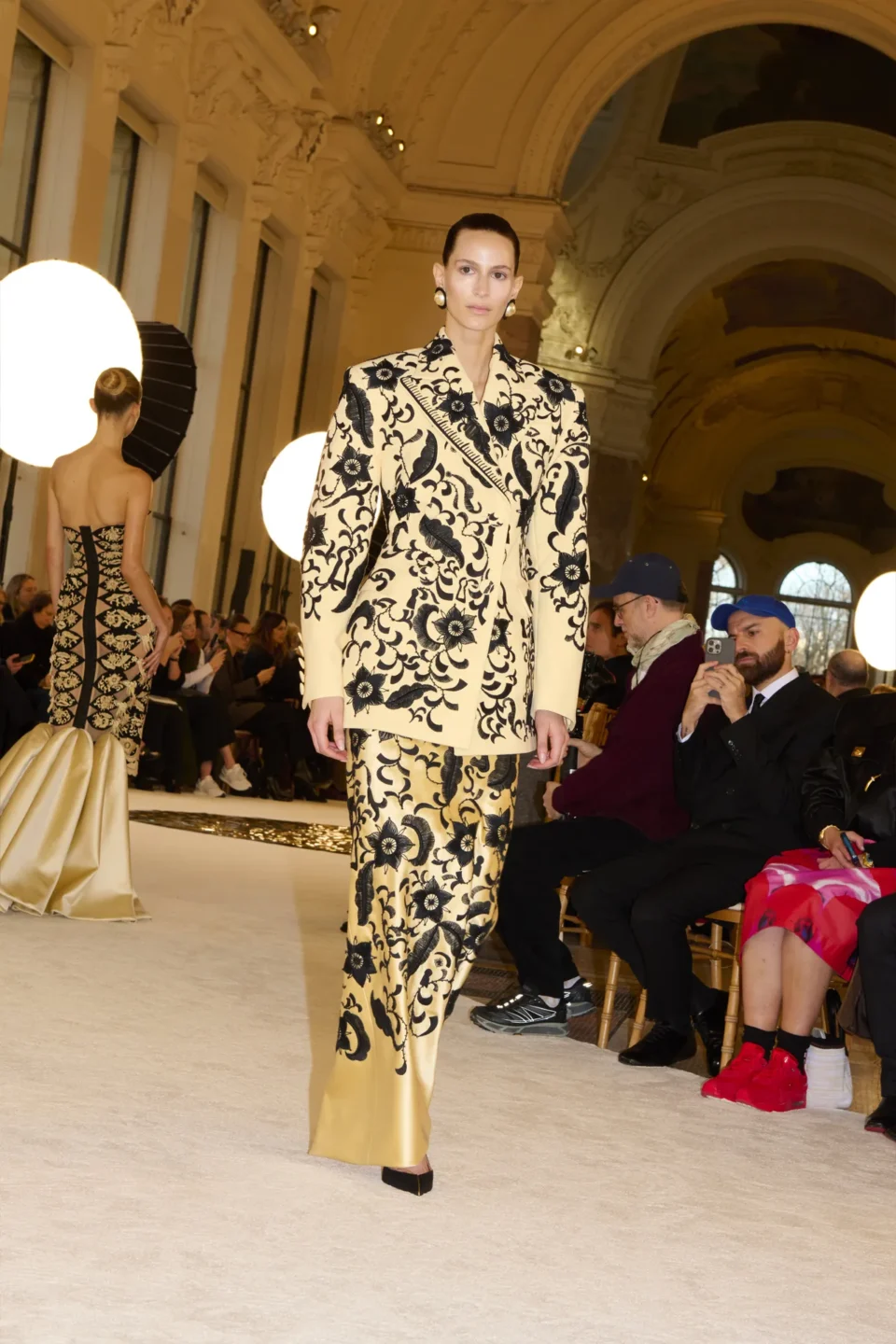 00013-schiaparelli-spring-2025-couture-credit-brand