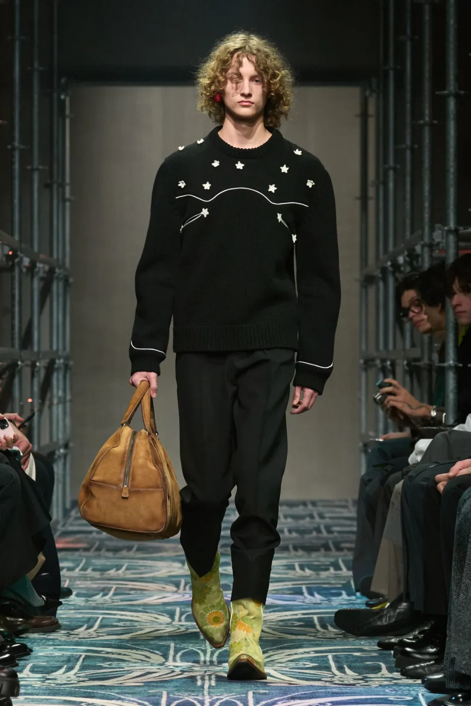 00014-prada-fall-2025-menswear-credit-gorunway