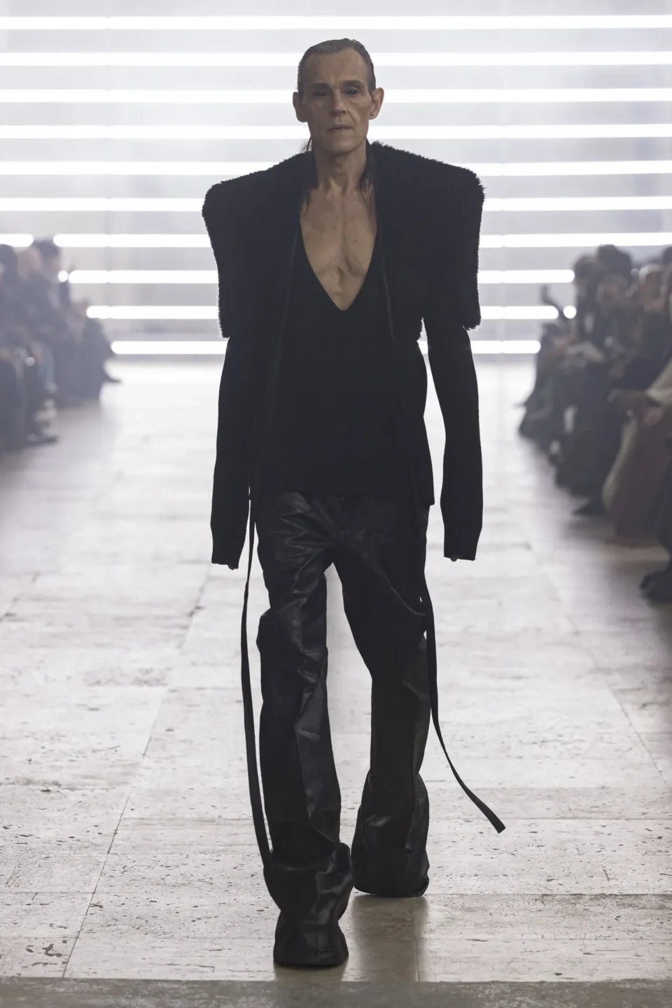 00014-rick-owens-fall-2025-menswear-credit-brand