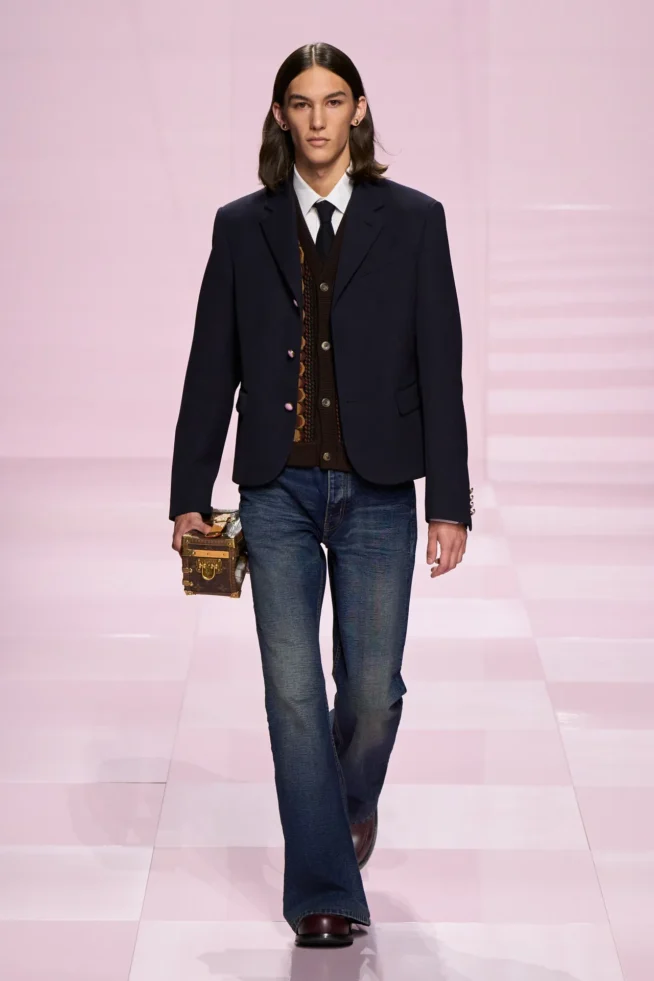 00015-louis-vuitton-fall-2025-menswear-credit-gorunway