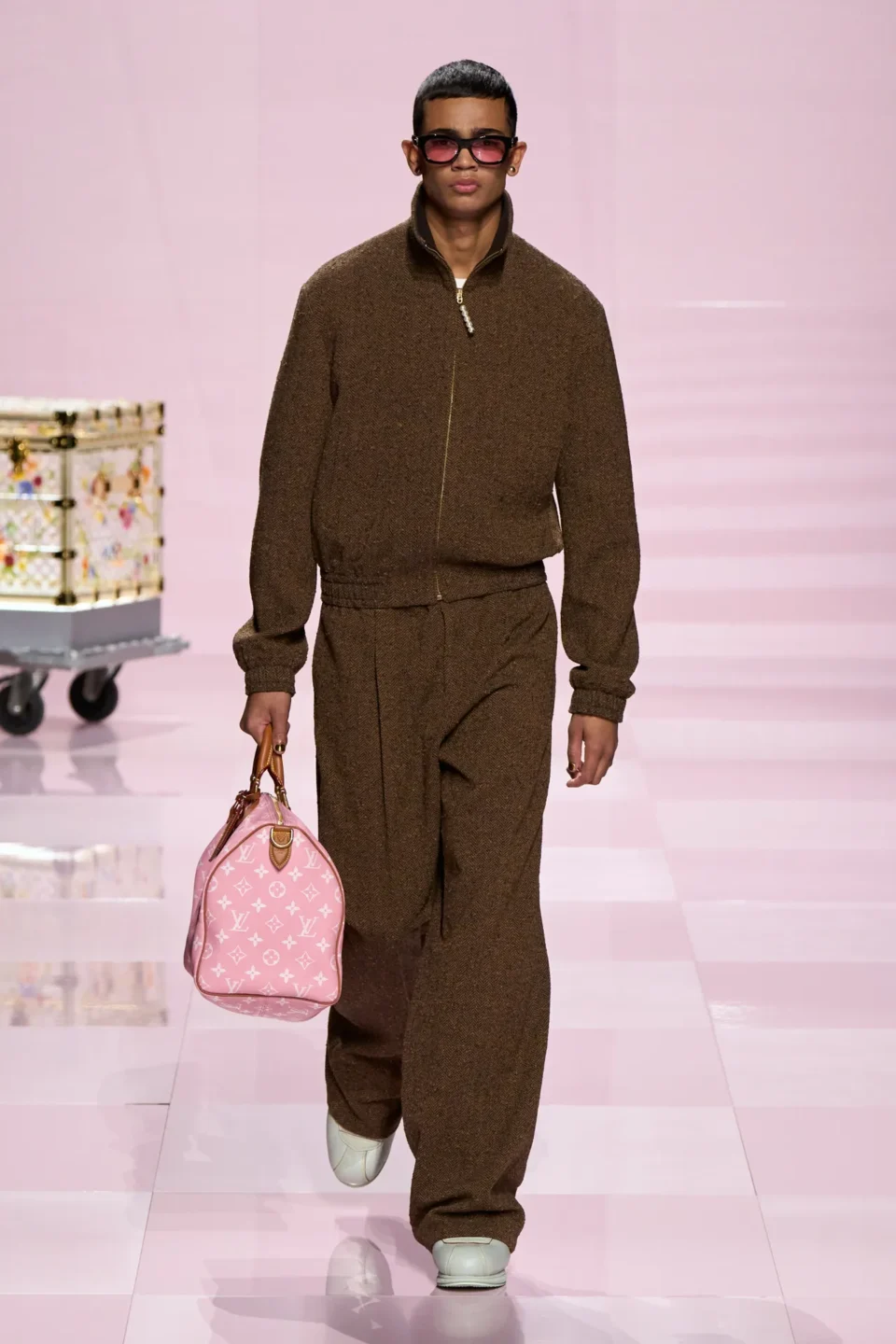 00016-louis-vuitton-fall-2025-menswear-credit-gorunway