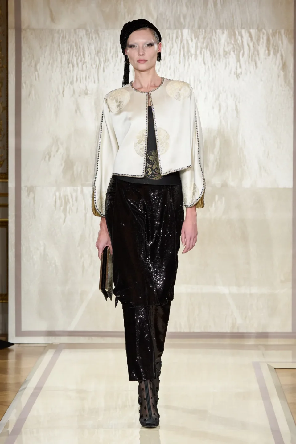 00017-armani-prive-spring-2025-couture-credit-gorunway