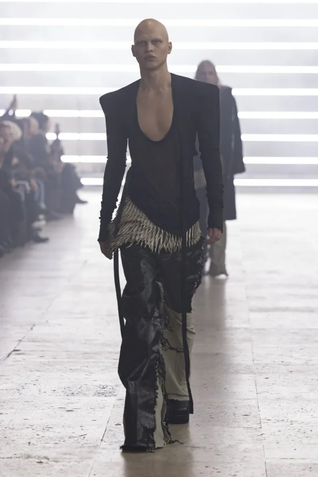00017-rick-owens-fall-2025-menswear-credit-brand