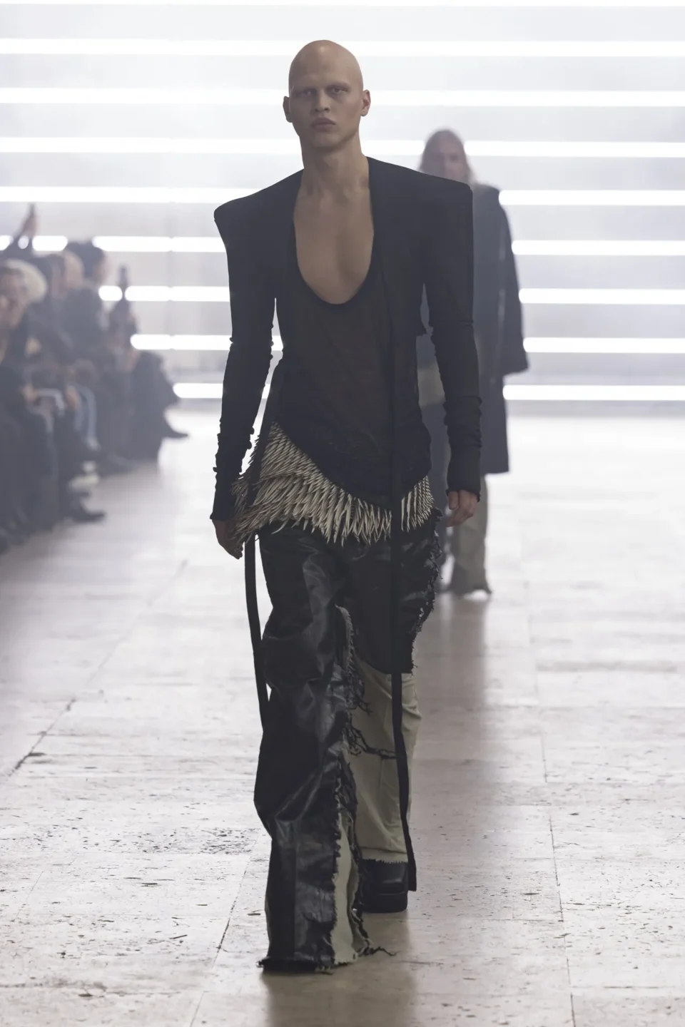 00017-rick-owens-fall-2025-menswear-credit-brand