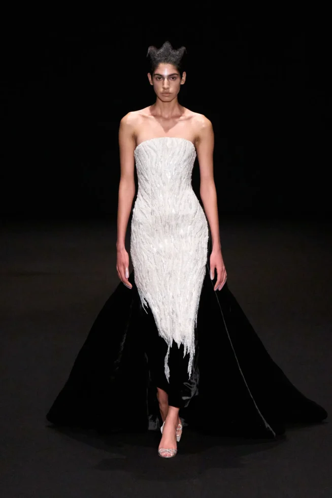 00018-gaurav-gupta-spring-2025-couture-credit-gorunway