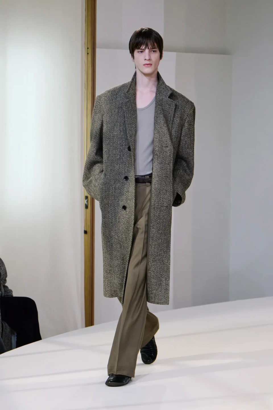 00018-lemaire-fall-2025-menswear-credit-gregoire-avenel-brand