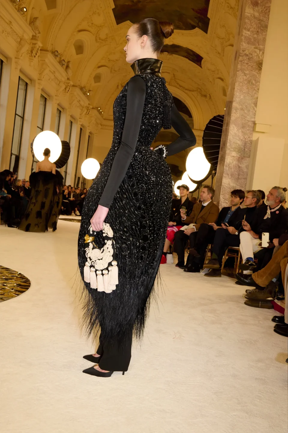 00018-schiaparelli-spring-2025-couture-credit-brand
