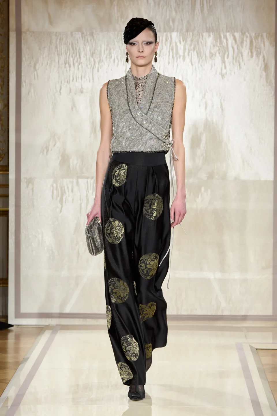 00019-armani-prive-spring-2025-couture-credit-gorunway