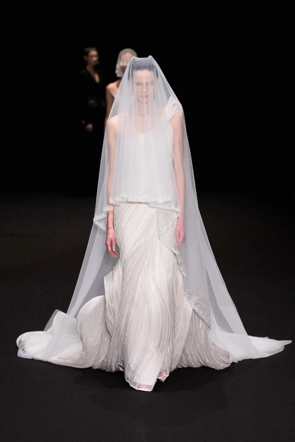 00019-gaurav-gupta-spring-2025-couture-credit-gorunway