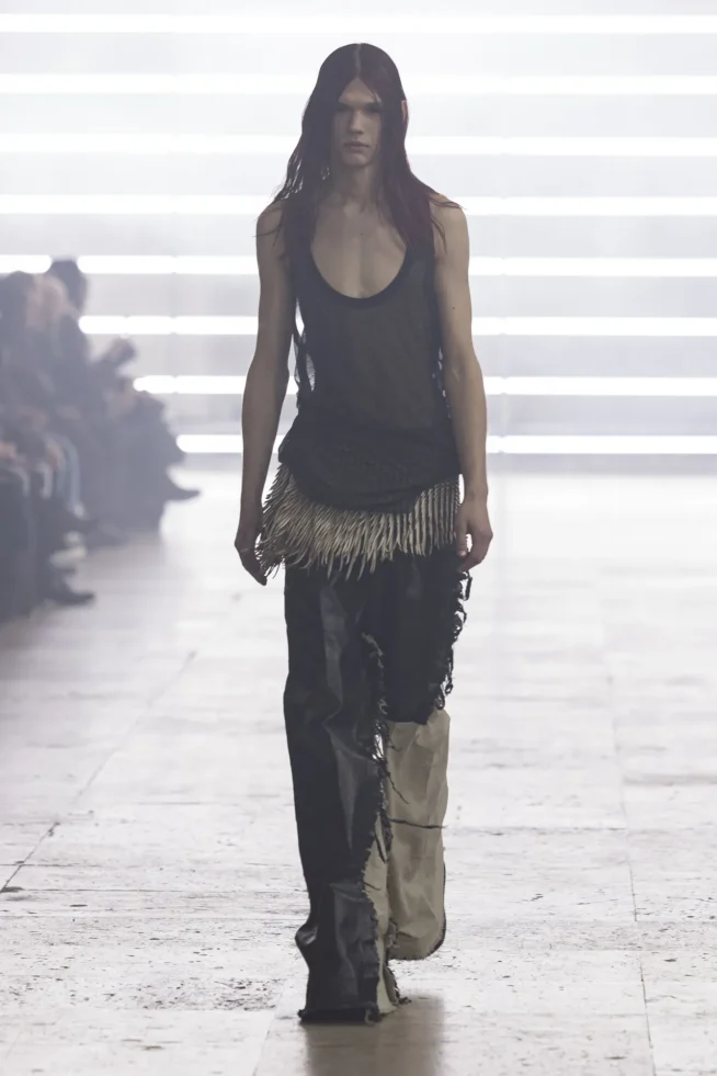 00019-rick-owens-fall-2025-menswear-credit-brand