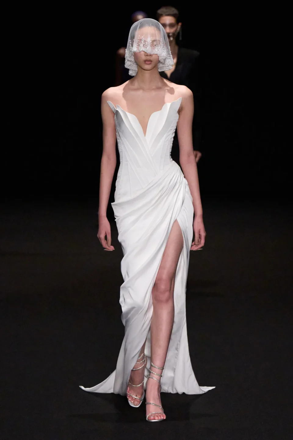 00020-gaurav-gupta-spring-2025-couture-credit-gorunway