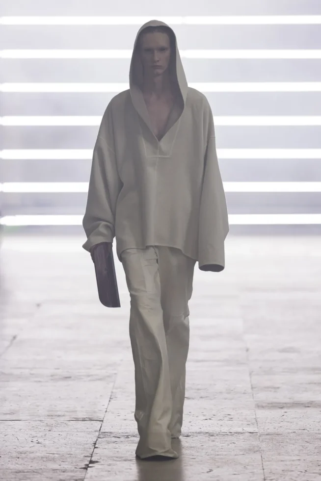 00020-rick-owens-fall-2025-menswear-credit-brand