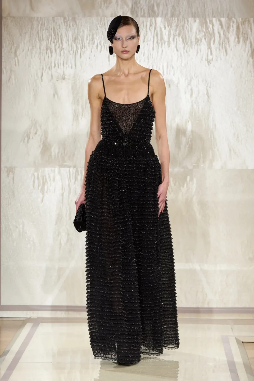 00021-armani-prive-spring-2025-couture-credit-gorunway