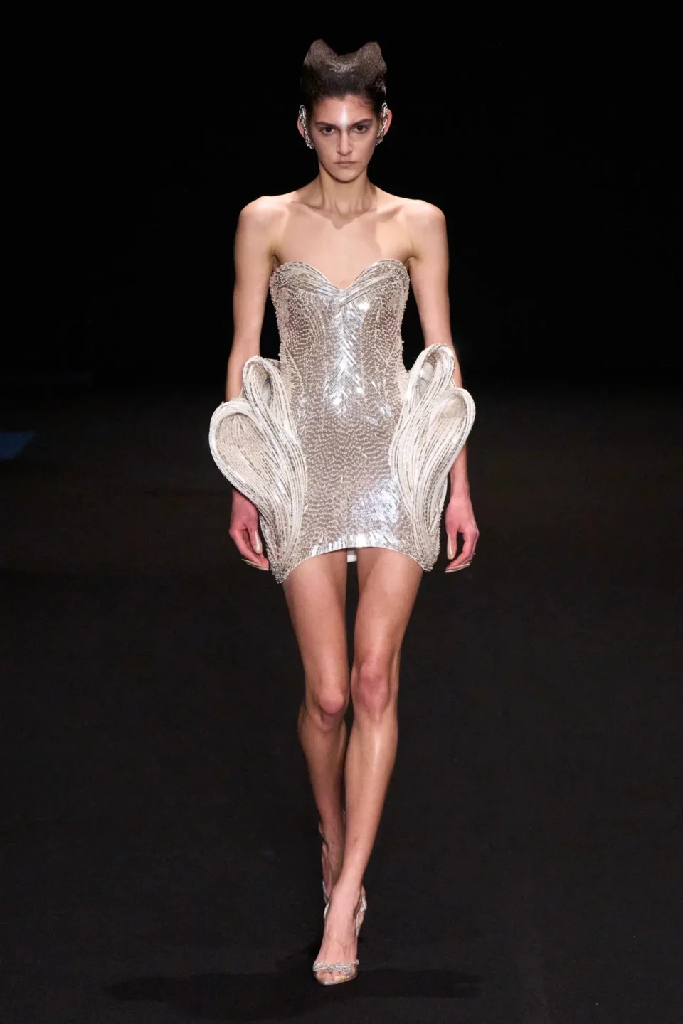 00024-gaurav-gupta-spring-2025-couture-credit-gorunway