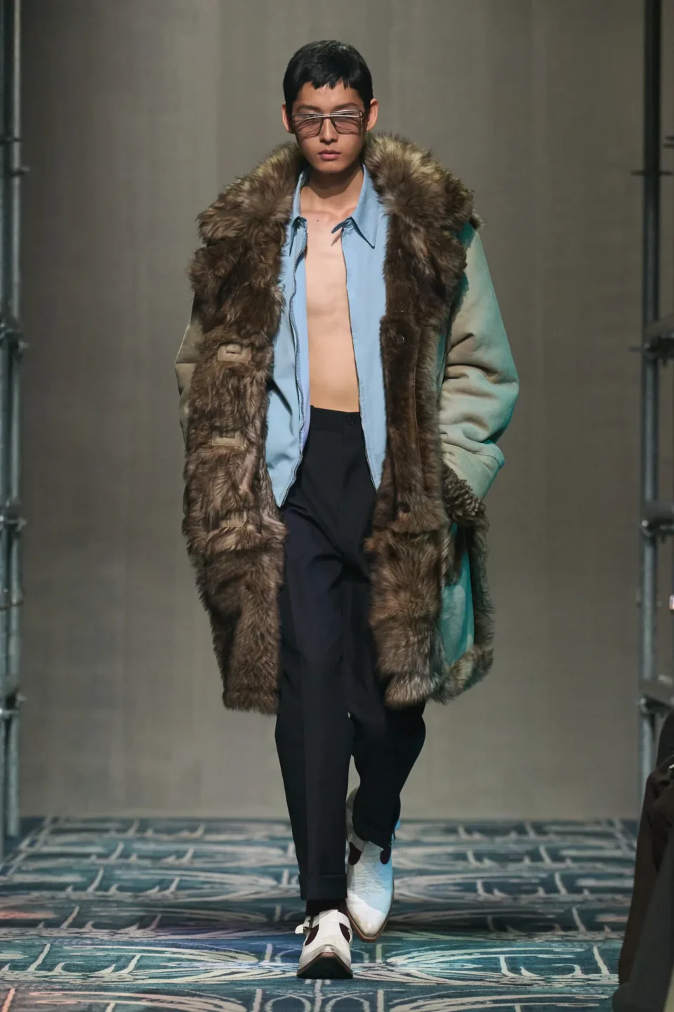00024-prada-fall-2025-menswear-credit-gorunway