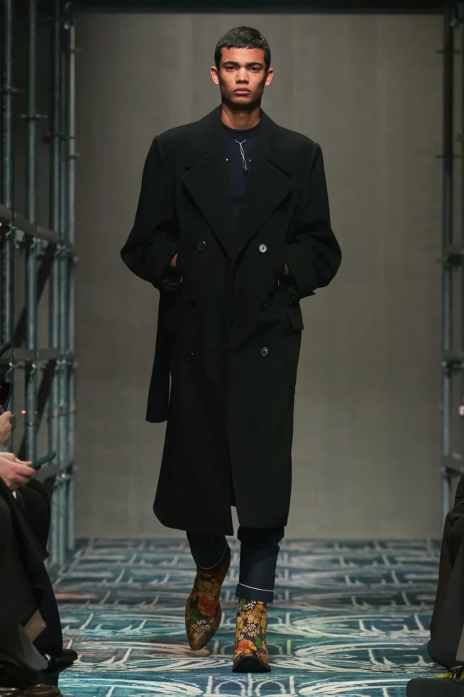 00028-prada-fall-2025-menswear-credit-gorunway