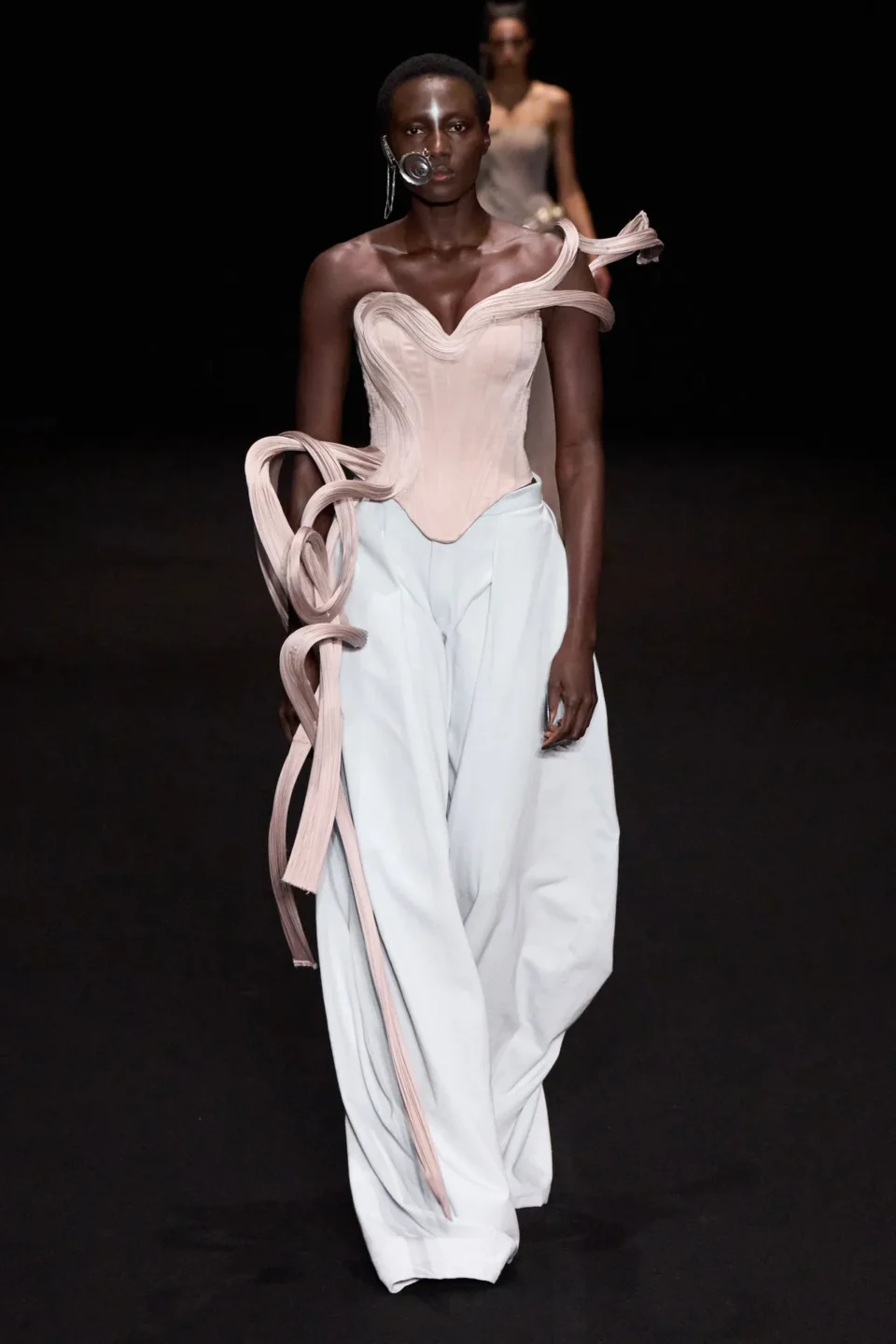 00029-gaurav-gupta-spring-2025-couture-credit-gorunway