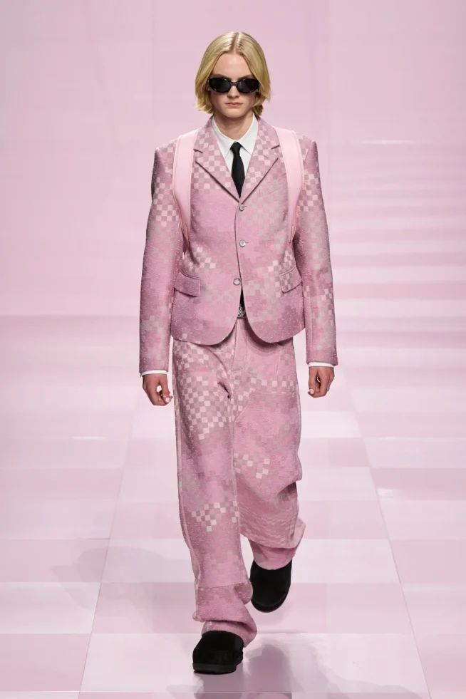 00029-louis-vuitton-fall-2025-menswear-credit-gorunway