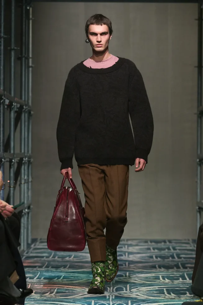 00029-prada-fall-2025-menswear-credit-gorunway