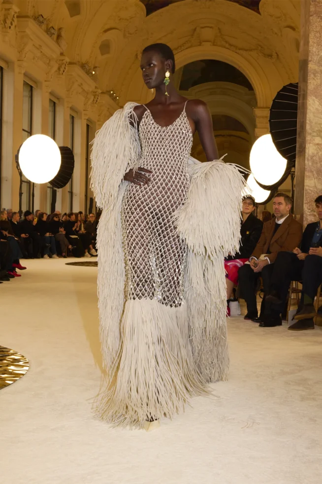 00029-schiaparelli-spring-2025-couture-credit-brand