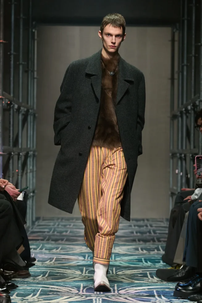 00031-prada-fall-2025-menswear-credit-gorunway