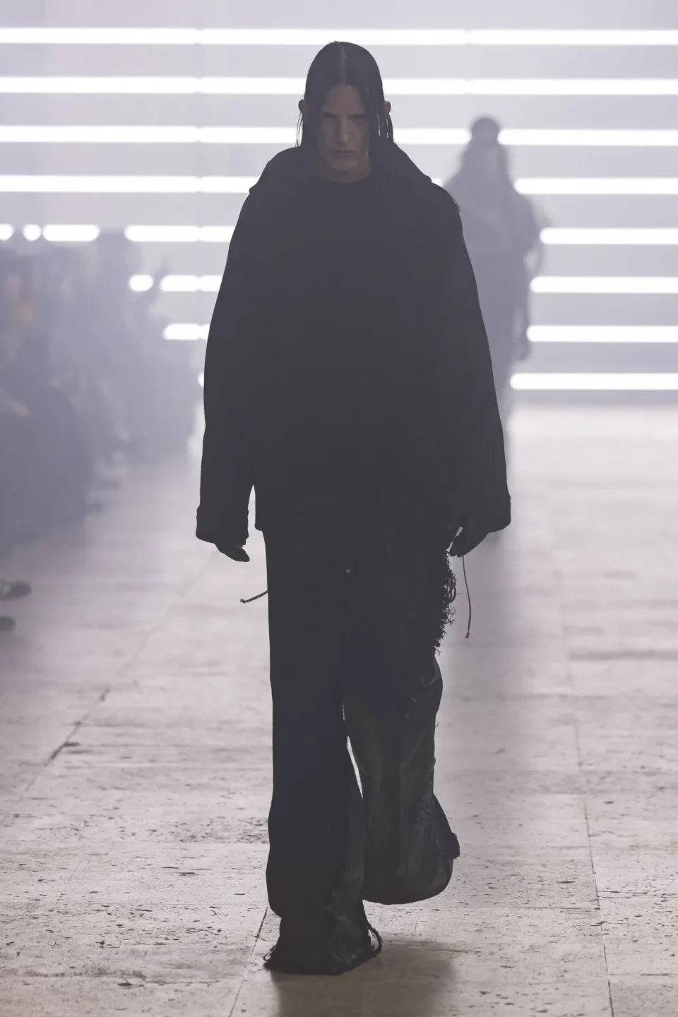 00032-rick-owens-fall-2025-menswear-credit-brand