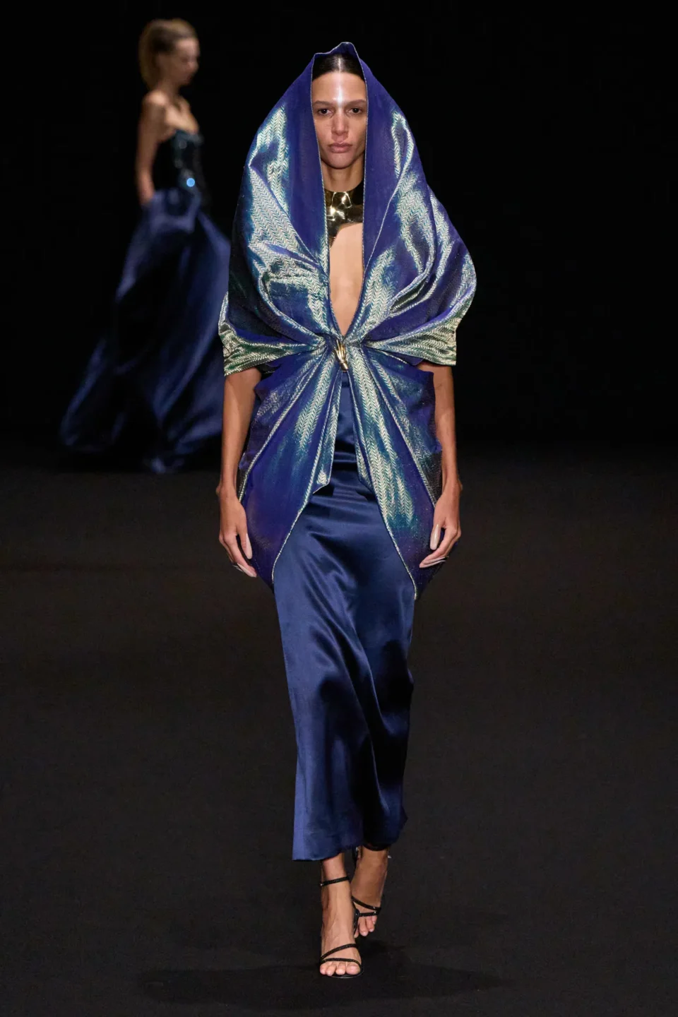 00033-gaurav-gupta-spring-2025-couture-credit-gorunway