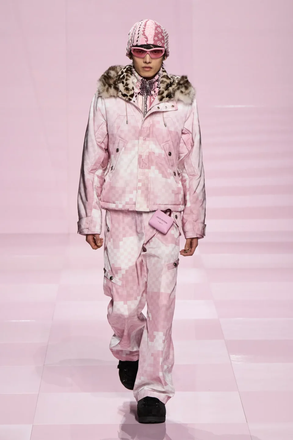 00036-louis-vuitton-fall-2025-menswear-credit-gorunway