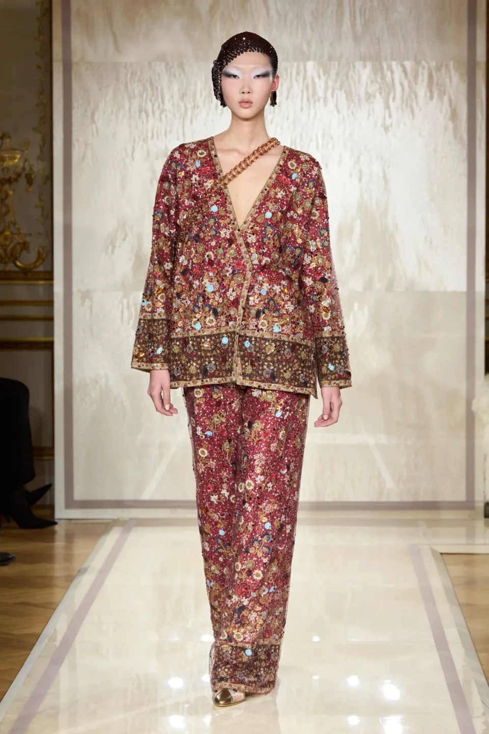 00038-armani-prive-spring-2025-couture-credit-gorunway