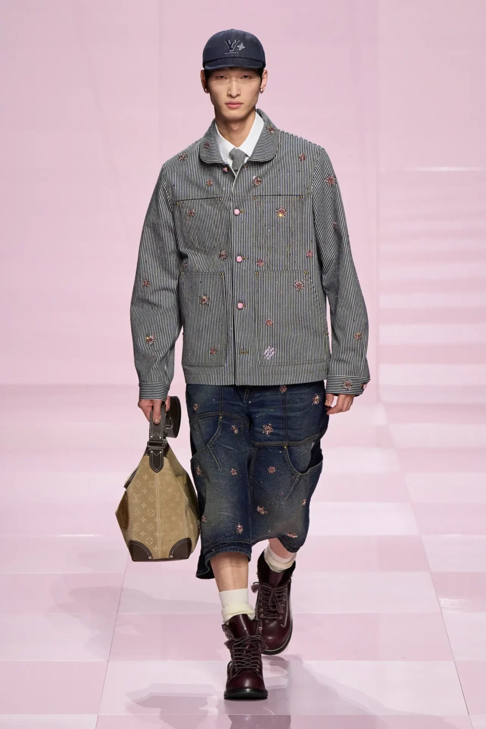 00038-louis-vuitton-fall-2025-menswear-credit-gorunway