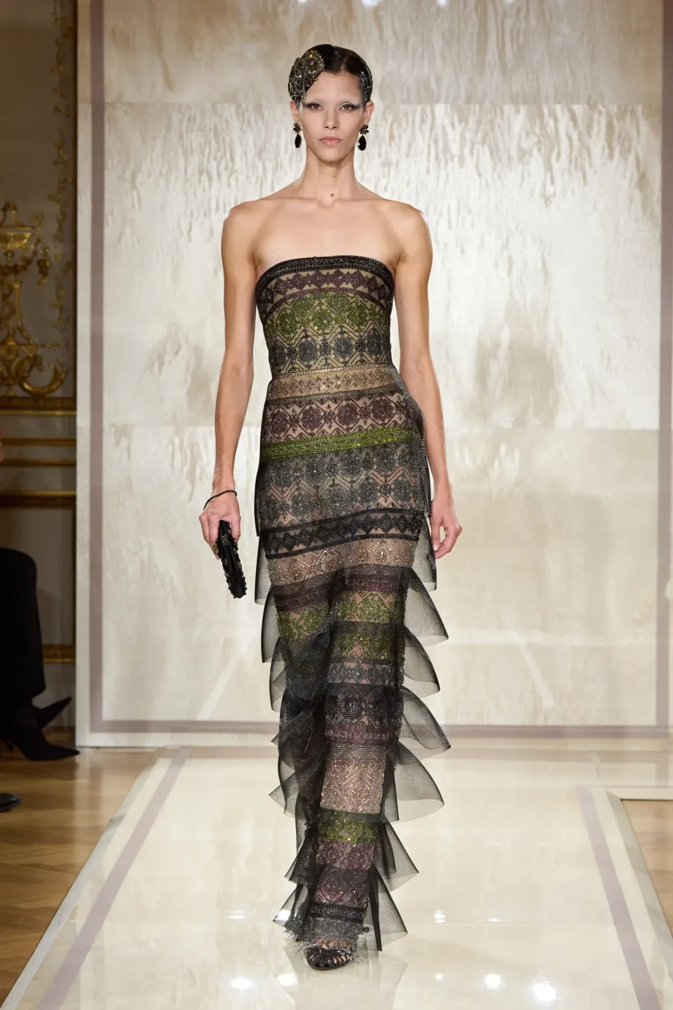 00039-armani-prive-spring-2025-couture-credit-gorunway