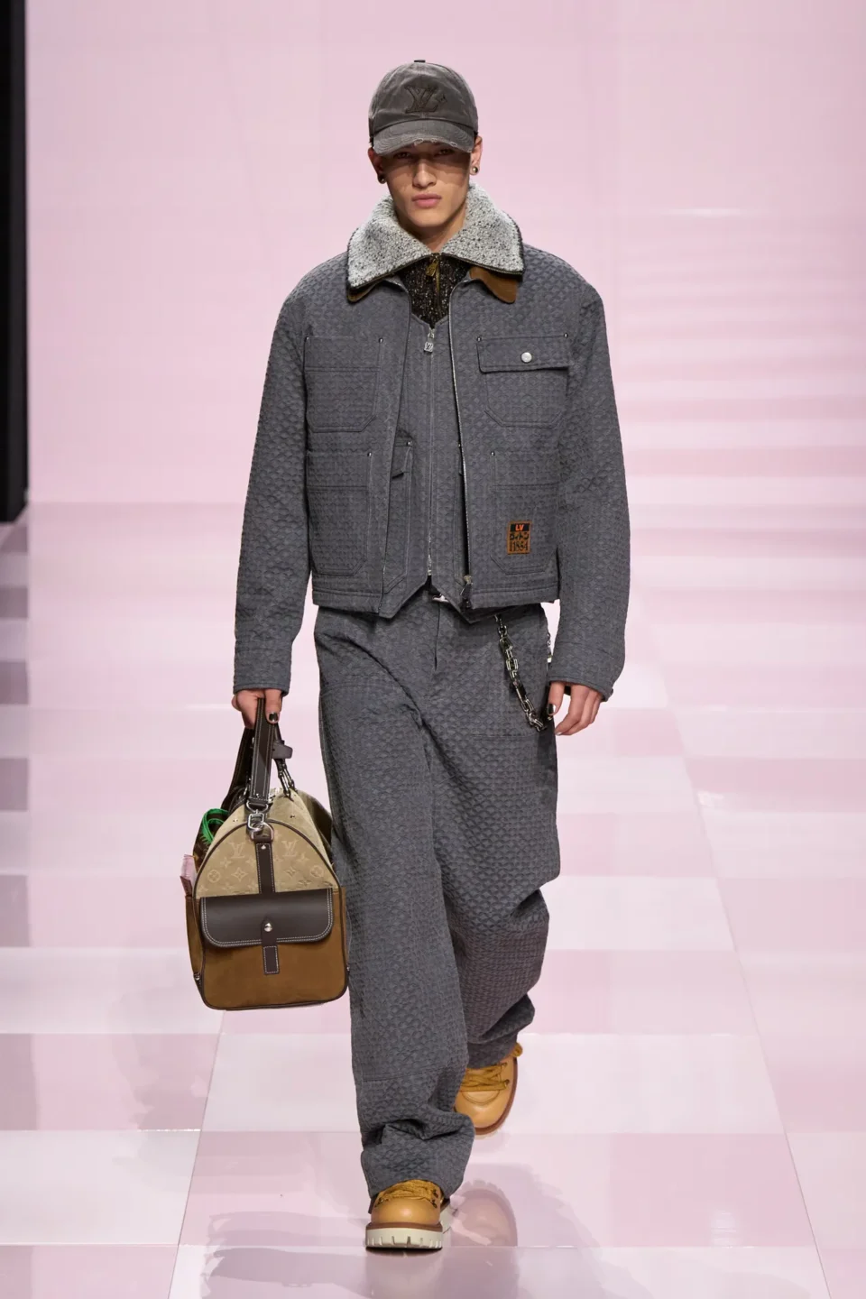 00039-louis-vuitton-fall-2025-menswear-credit-gorunway