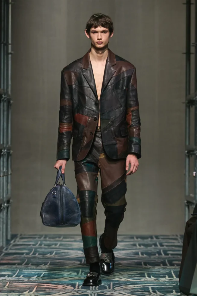 00040-prada-fall-2025-menswear-credit-gorunway