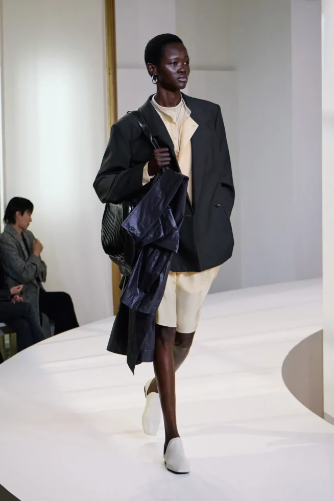 00042-lemaire-fall-2025-menswear-credit-gregoire-avenel-brand