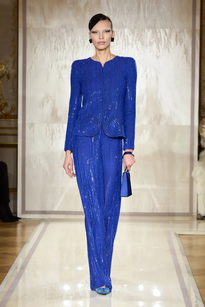 00043-armani-prive-spring-2025-couture-credit-gorunway