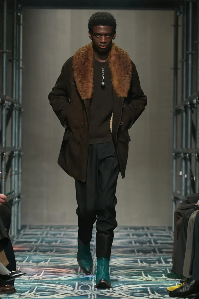 00043-prada-fall-2025-menswear-credit-gorunway