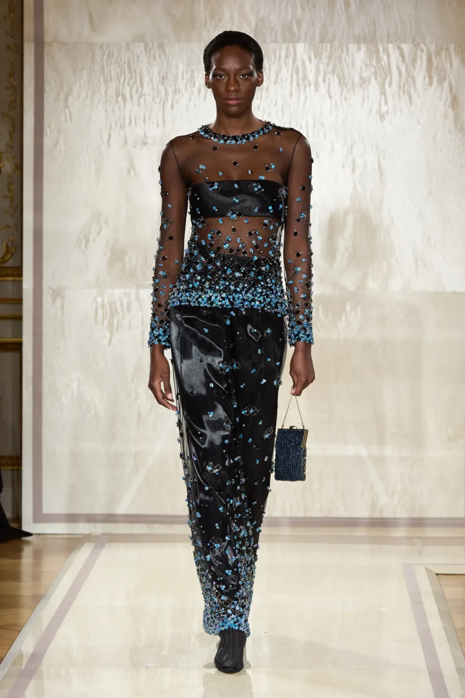 00045-armani-prive-spring-2025-couture-credit-gorunway