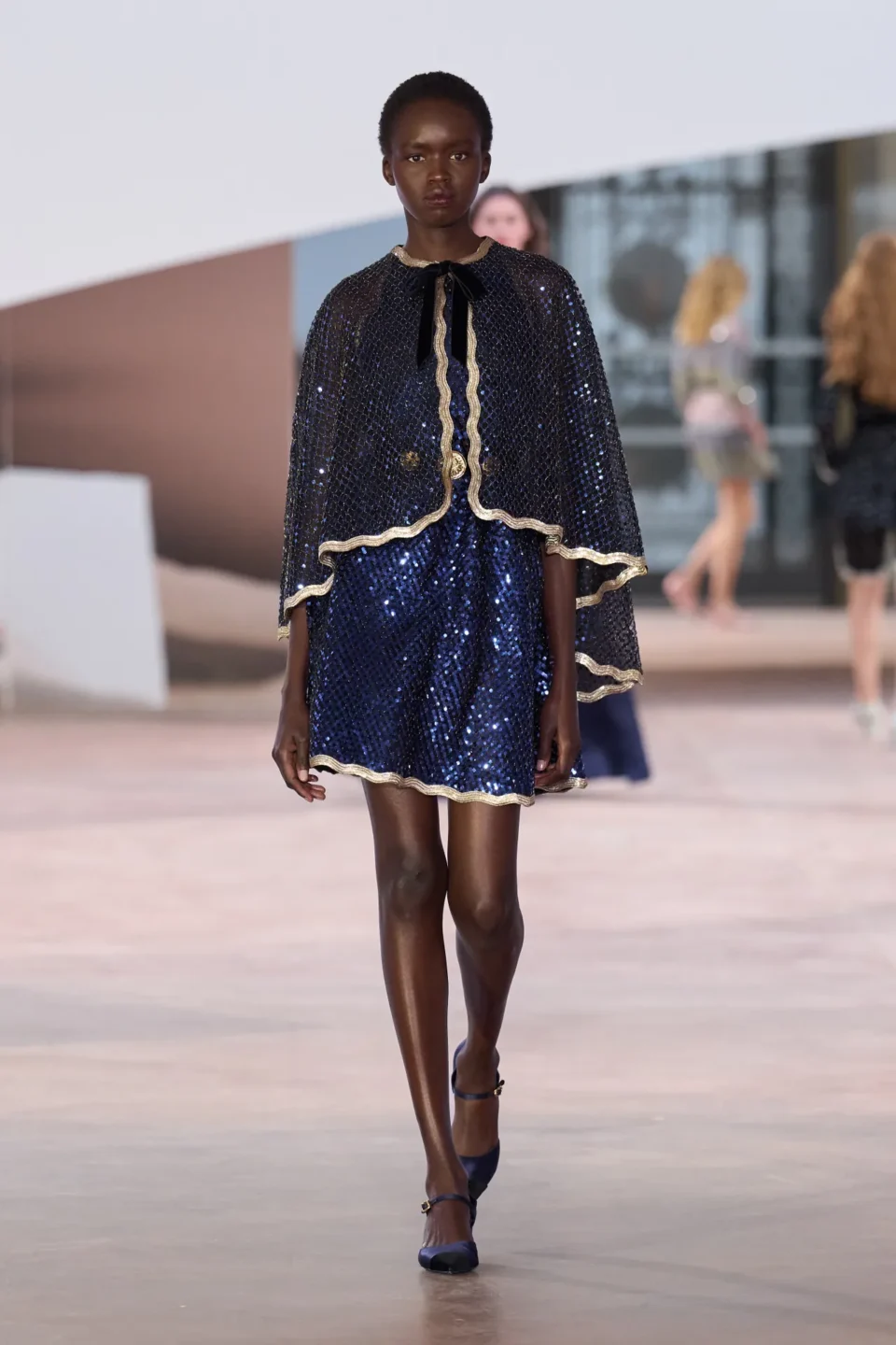 00045-chanel-spring-2025-couture-credit-gorunway
