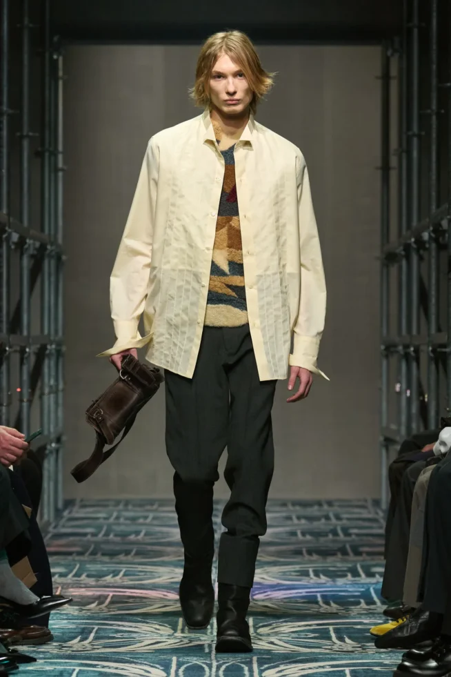 00046-prada-fall-2025-menswear-credit-gorunway