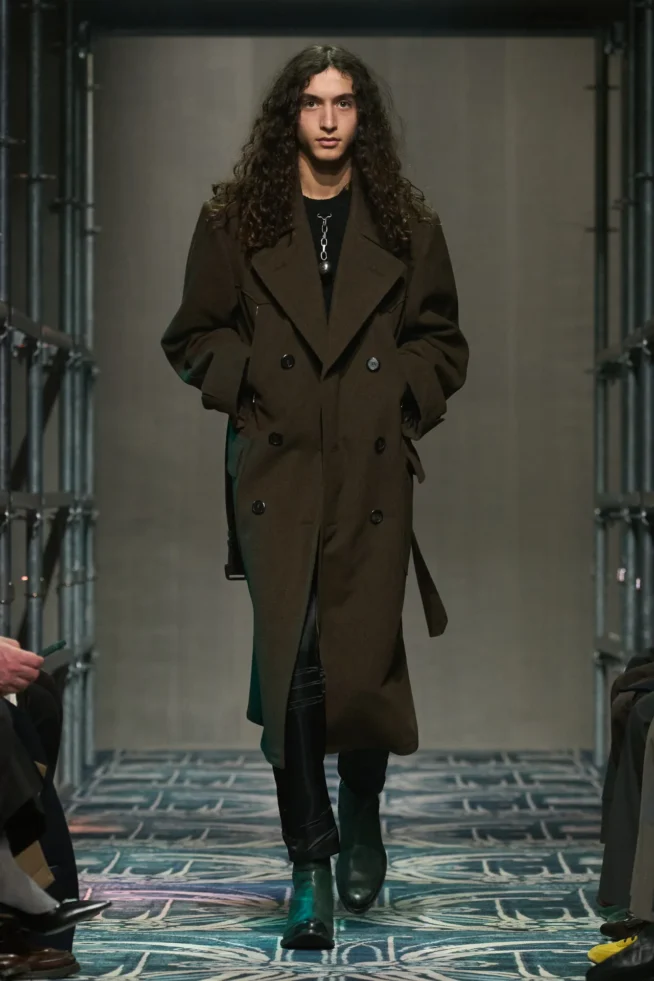 00048-prada-fall-2025-menswear-credit-gorunway