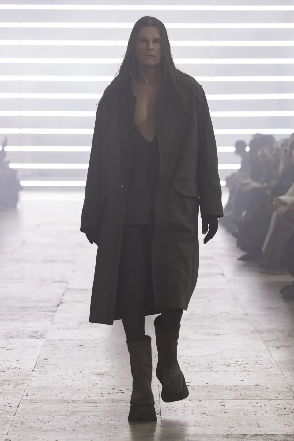 00048-rick-owens-fall-2025-menswear-credit-brand