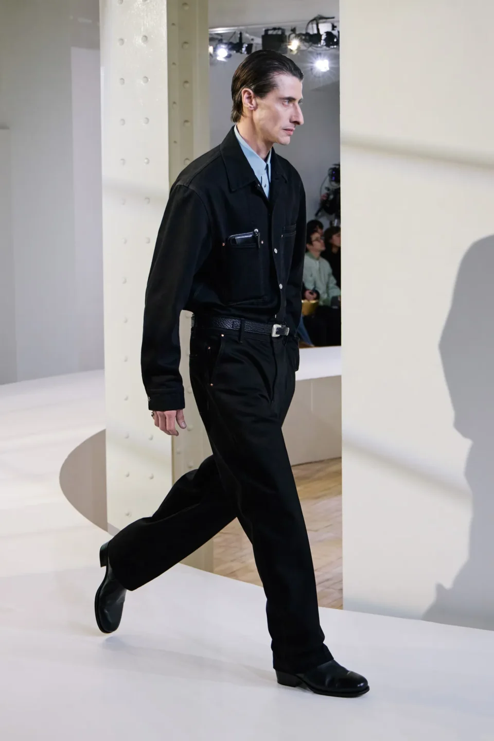 00050-lemaire-fall-2025-menswear-credit-gregoire-avenel-brand