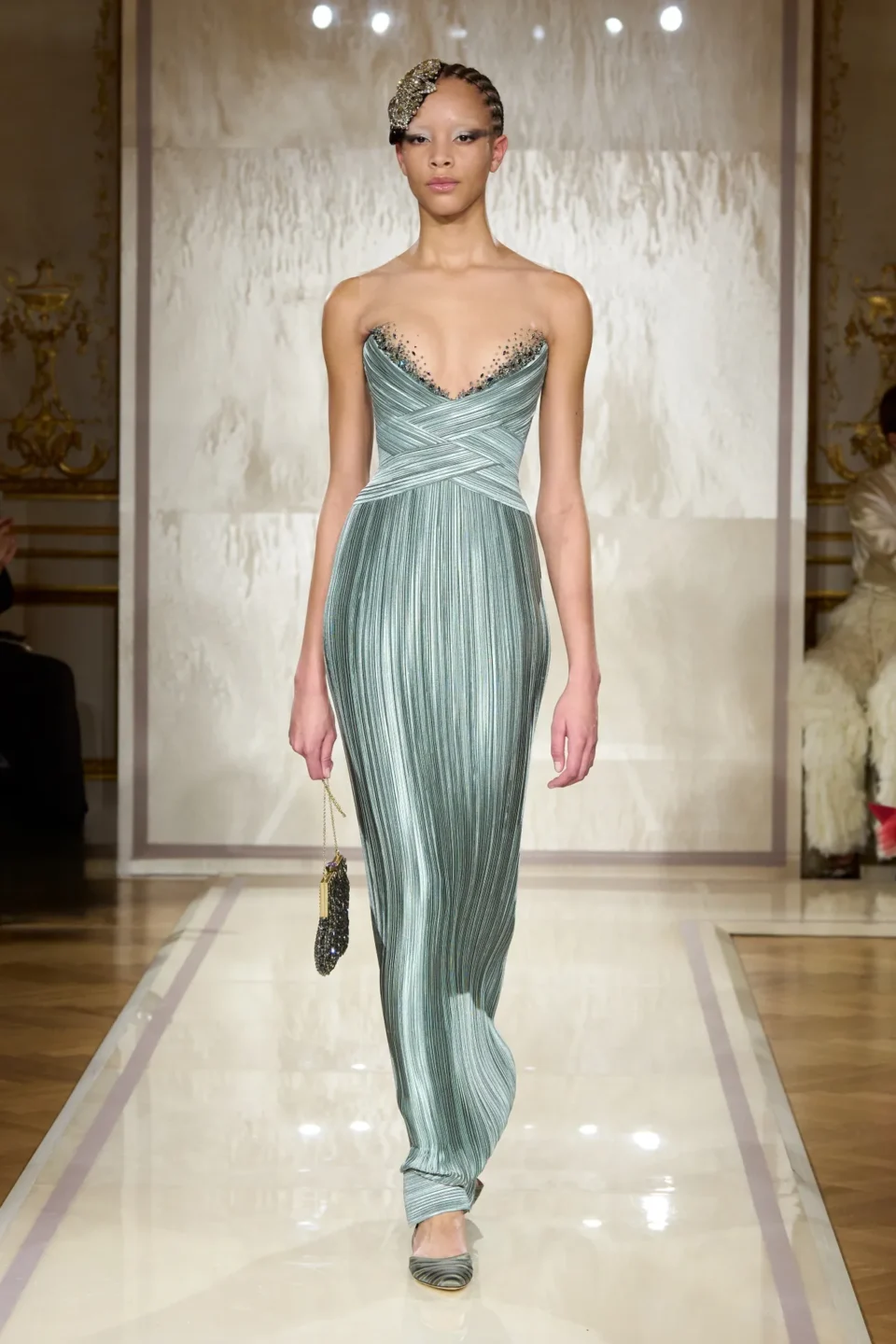 00053-armani-prive-spring-2025-couture-credit-gorunway