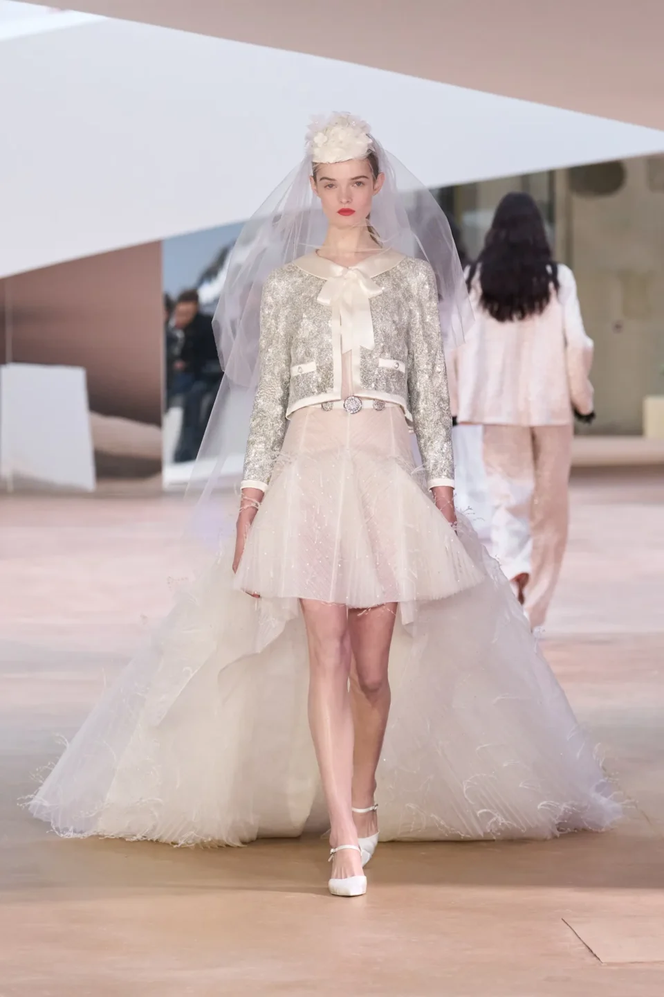 00055-chanel-spring-2025-couture-credit-gorunway