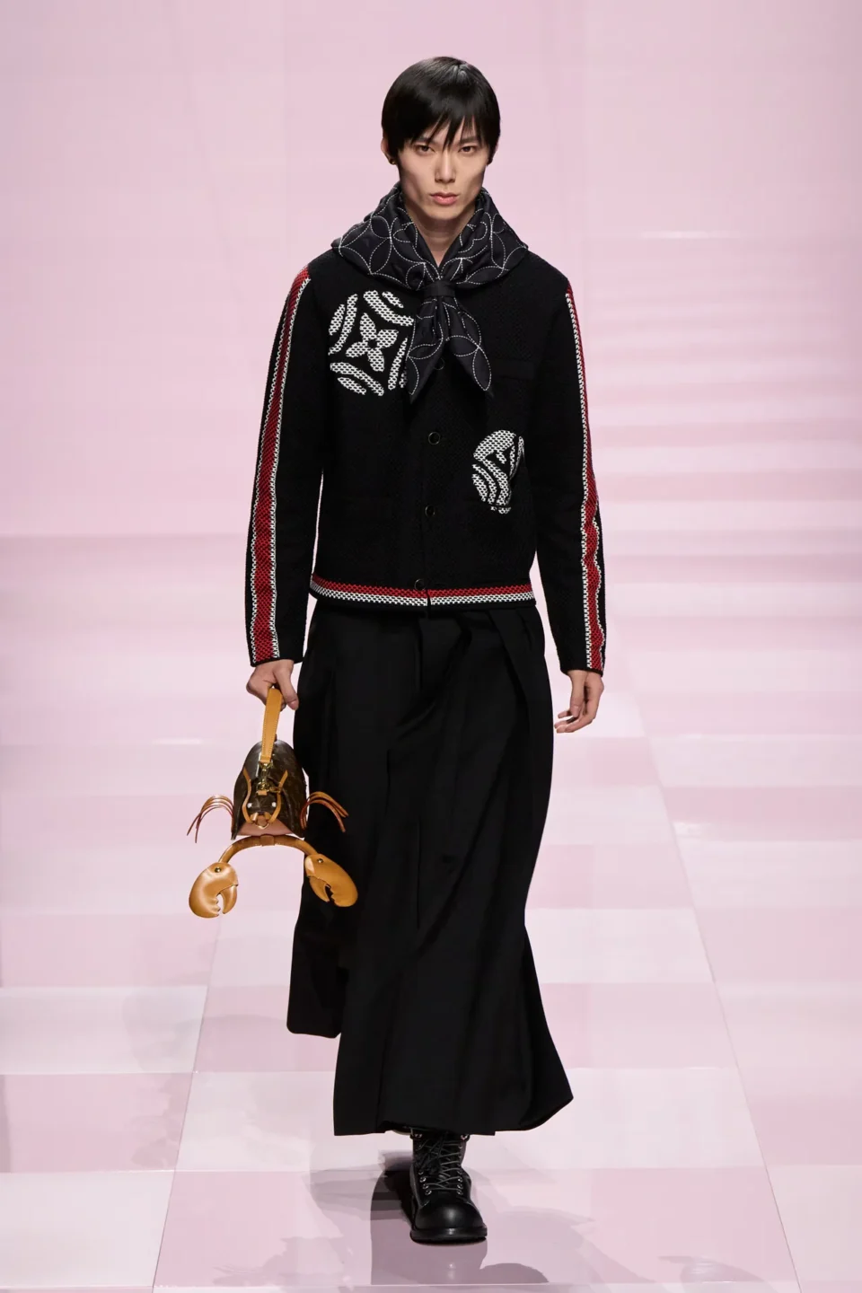 00056-louis-vuitton-fall-2025-menswear-credit-gorunway