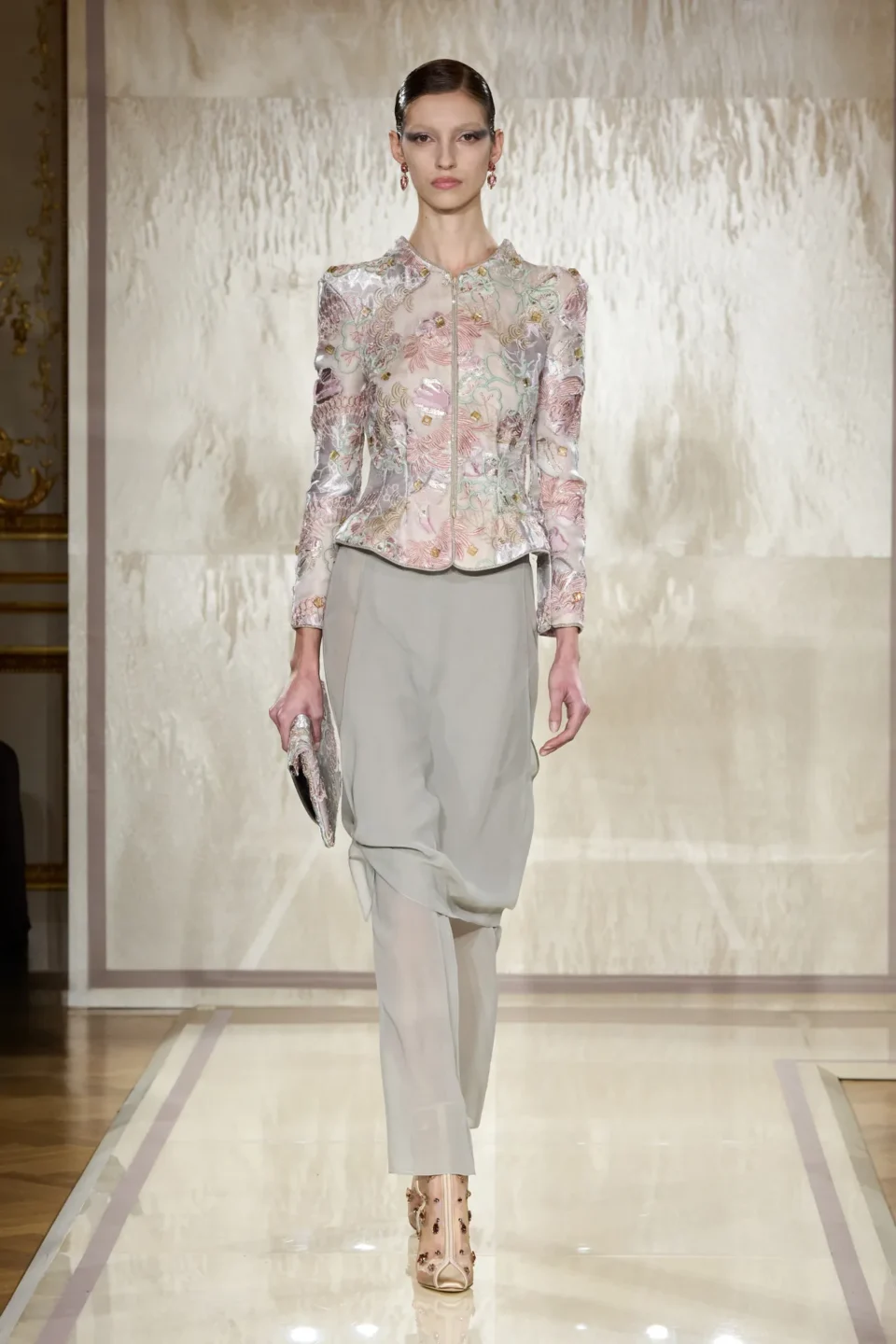 00061-armani-prive-spring-2025-couture-credit-gorunway